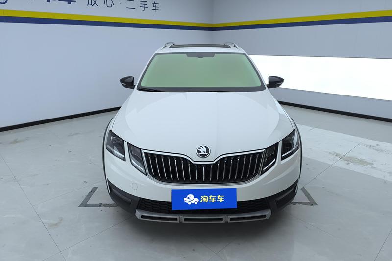 Skoda Octavia - фото 1