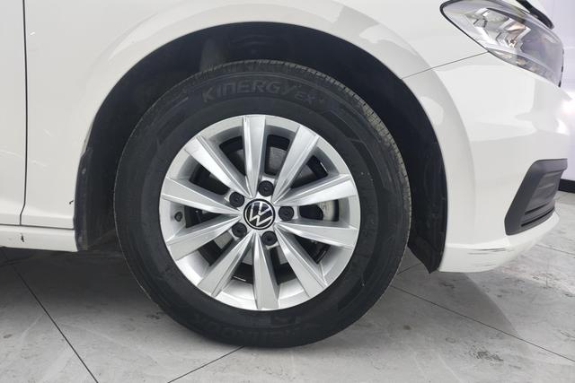 Volkswagen Lavida - фото 4