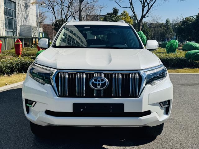 Toyota Prado (Import) - фото 1