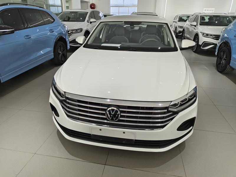 Volkswagen Lavida - фото 1