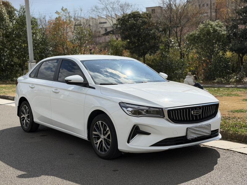Geely Emgrand - фото 2