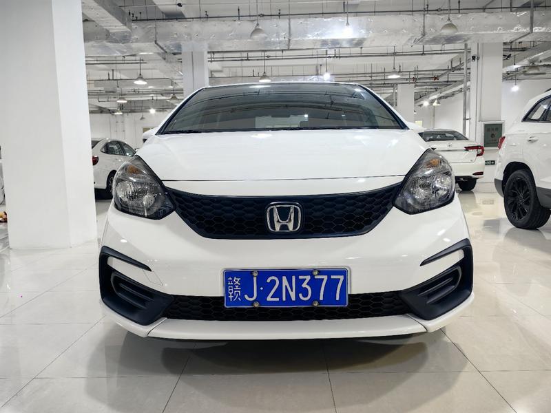 Honda Fit - фото 1