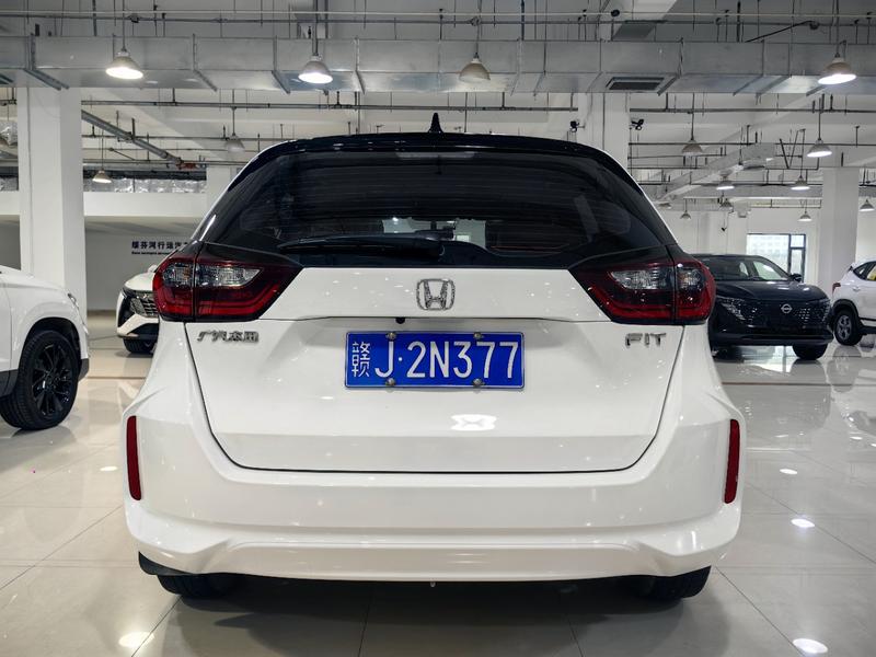 Honda Fit - фото 4