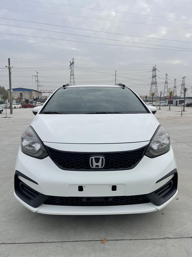 Honda Fit - фото 1