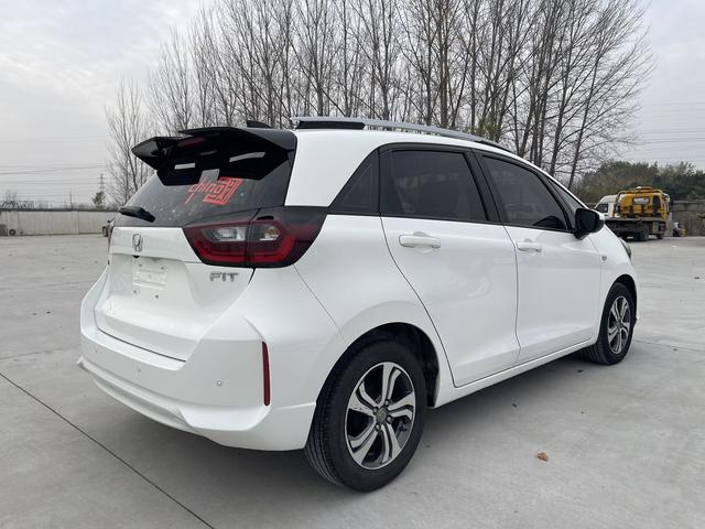 Honda Fit - фото 3