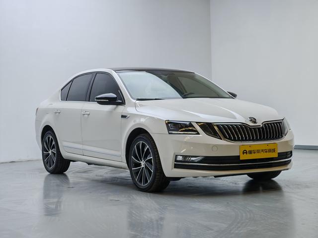 Skoda Octavia - фото 2