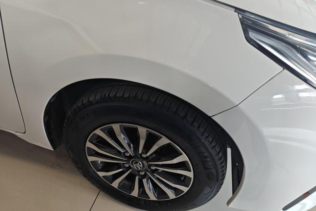 Toyota Corolla - фото 4