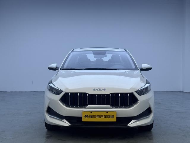 Kia K3 - фото 1