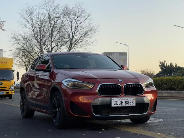 BMW X2 - фото 2