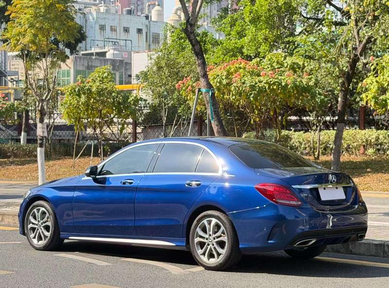 Mercedes-Benz Mercedes C-Class - фото 3
