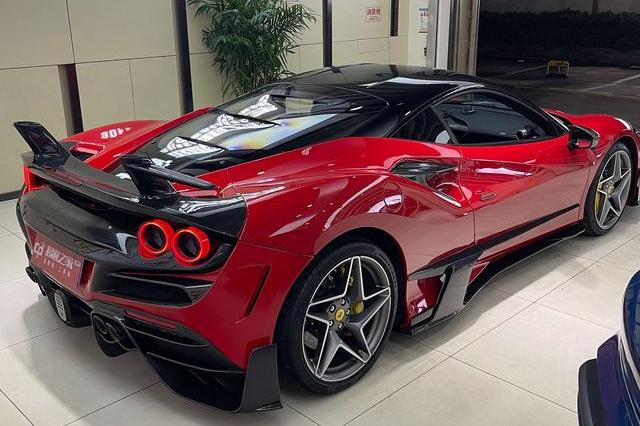 Ferrari F8 - фото 4