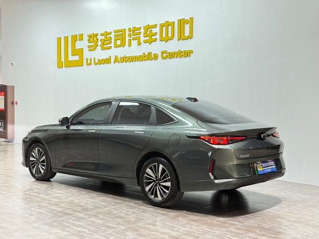 Changan Qiyuan A05 - фото 4