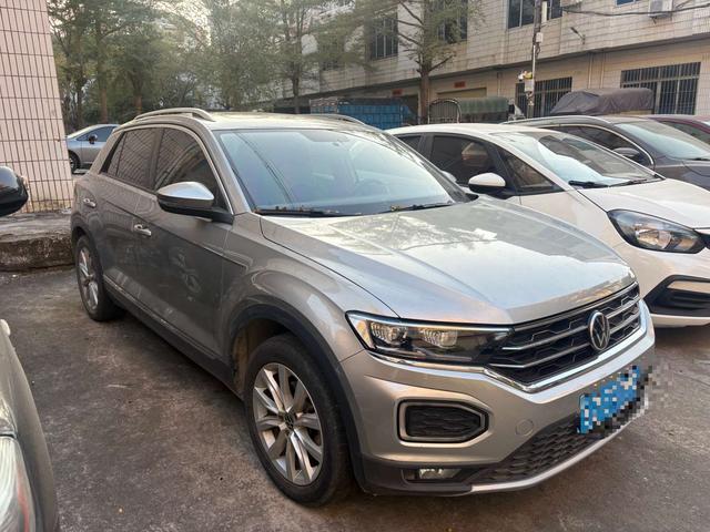 Volkswagen T-Roc - фото 2