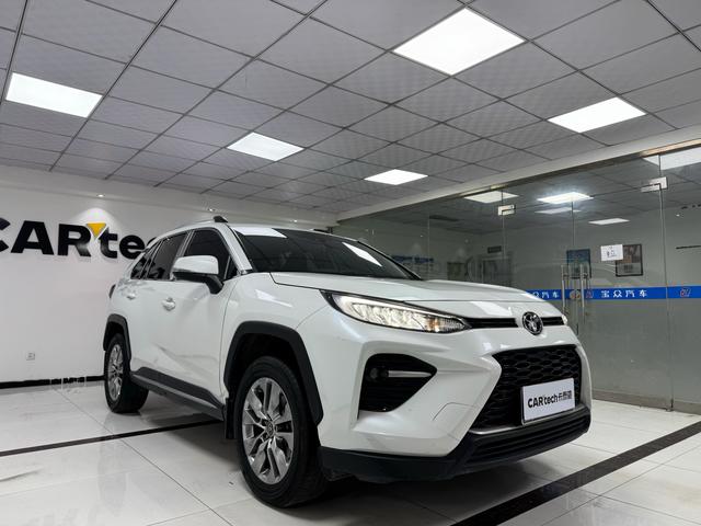 Toyota Wildlander - фото 2