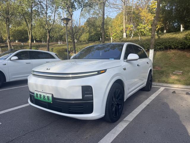 Li Auto L7 - фото 0