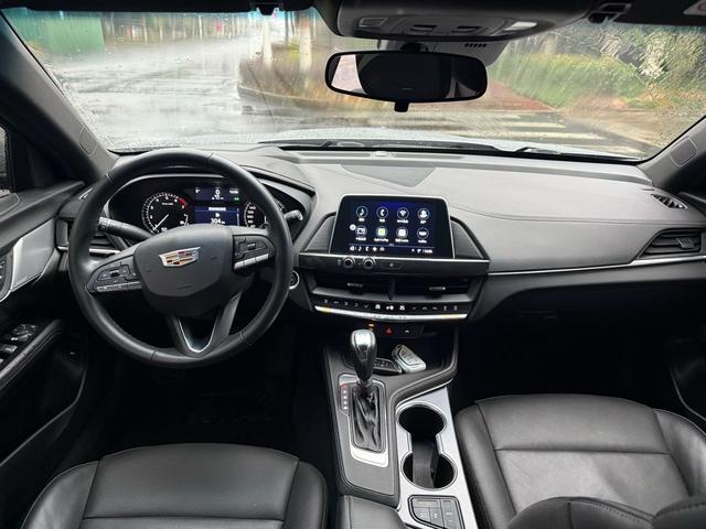 Cadillac CT4 - фото 4