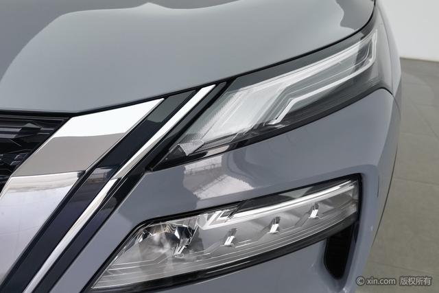 Nissan X-Trail - фото 4