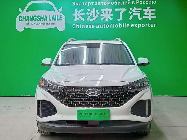 Hyundai ix35 - фото 1