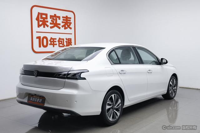 Peugeot 408 - фото 1