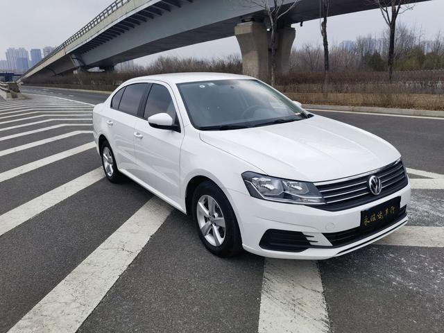 Volkswagen Lavida - фото 2