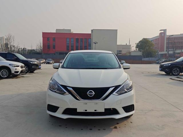 Nissan Sylphy - фото 1