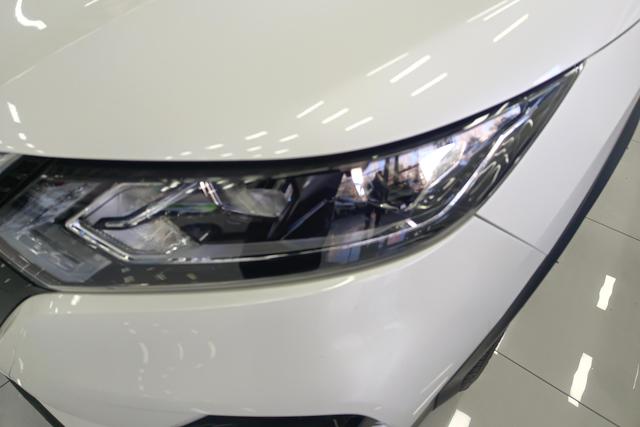 Nissan Qashqai - фото 1