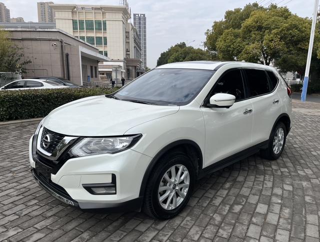 Nissan X-Trail - фото 0