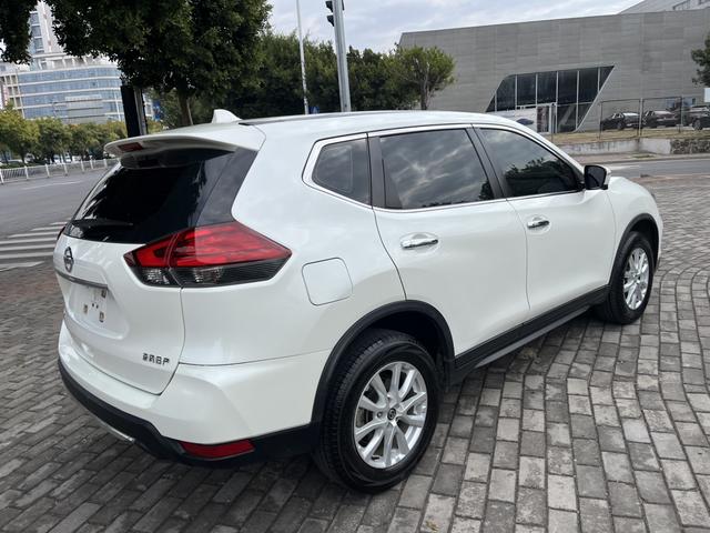 Nissan X-Trail - фото 3