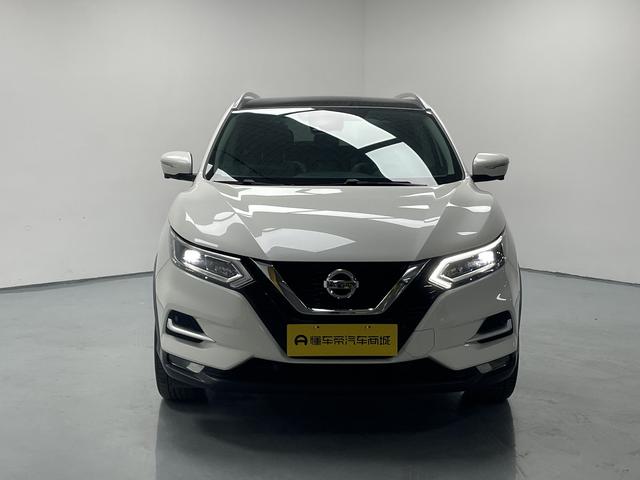 Nissan Qashqai - фото 1