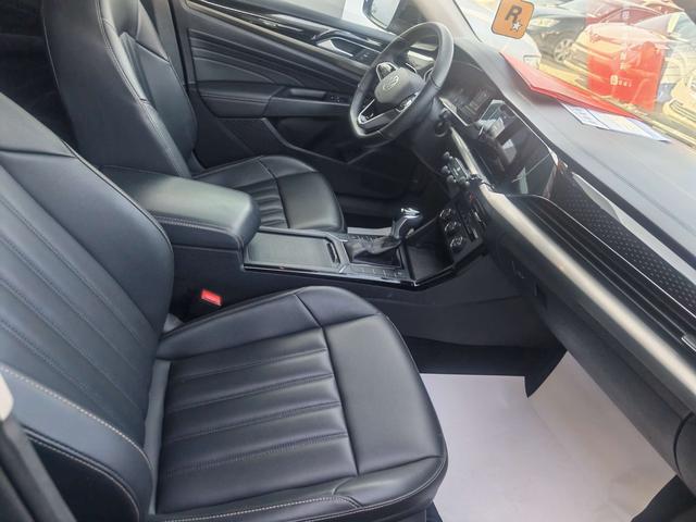 Volkswagen Passat - фото 4