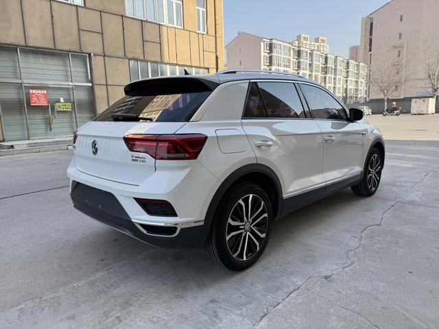 Volkswagen T-Roc - фото 3