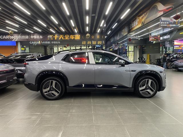 Changan Qiyuan E07 - фото 2