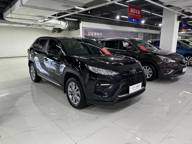 Toyota Wildlander - фото 2