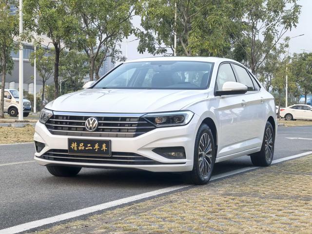 Volkswagen Sagitar - фото 0
