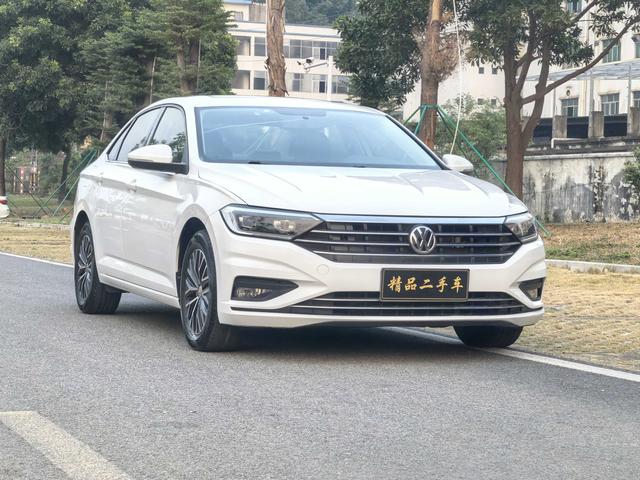 Volkswagen Sagitar - фото 2