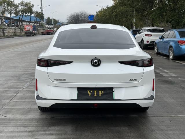 Changan Qiyuan A05 - фото 4