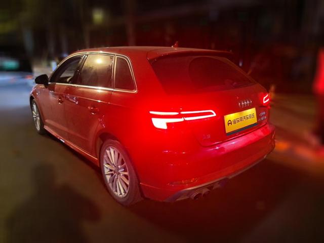 Audi A3 - фото 1