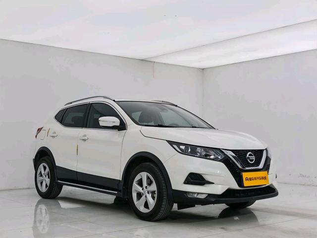 Nissan Qashqai - фото 2