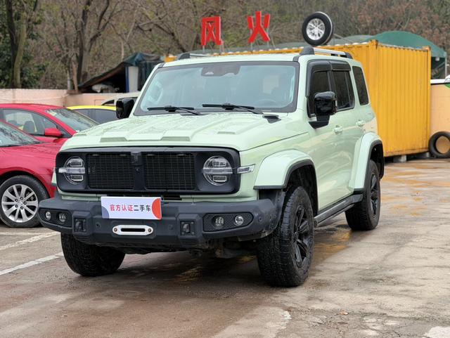 Tank 300 - фото 0