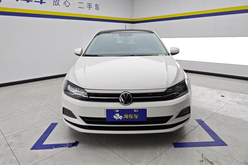 Volkswagen Polo - фото 1