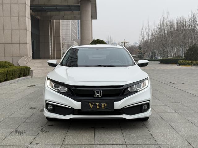 Honda Civic - фото 1