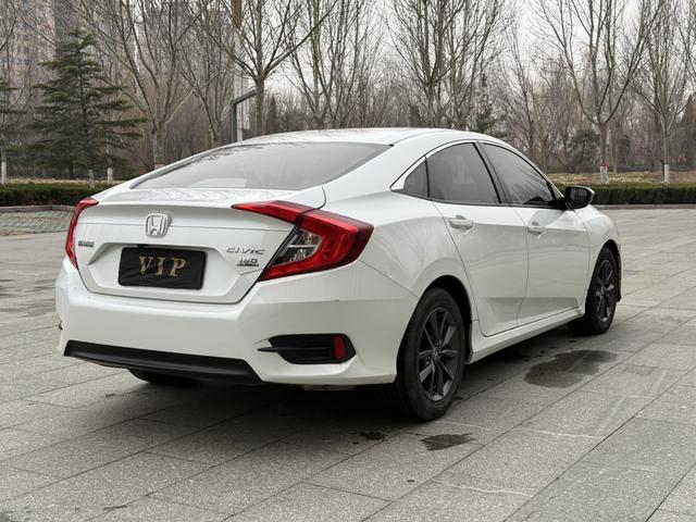 Honda Civic - фото 3