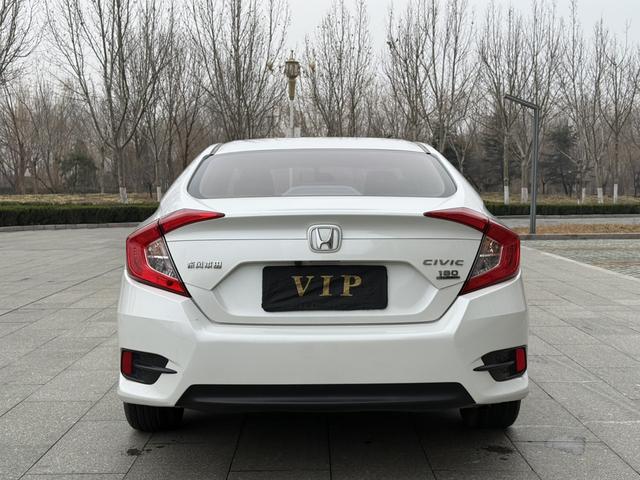 Honda Civic - фото 4