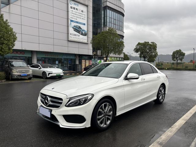 Mercedes-Benz C-Class - фото 0