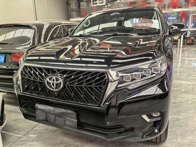 Toyota Prado (Import) - фото 1