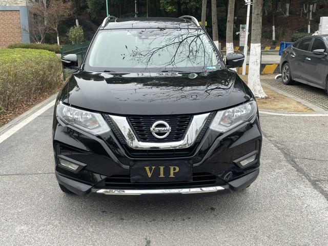 Nissan X-Trail - фото 1