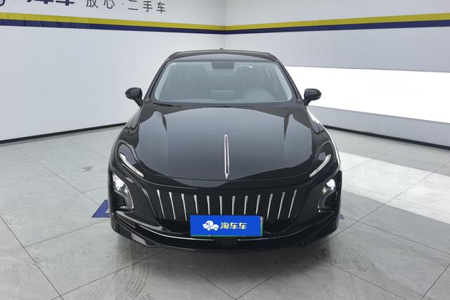 Hongqi E-QM5 - фото 2