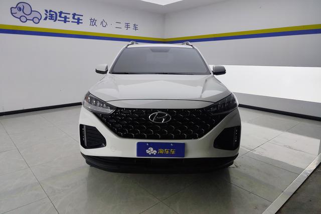 Hyundai ix35 - фото 2
