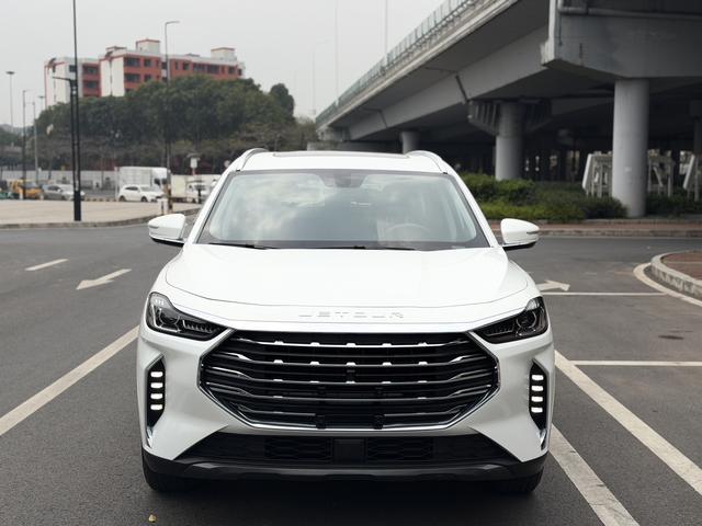 Jetour X70 PLUS - фото 1