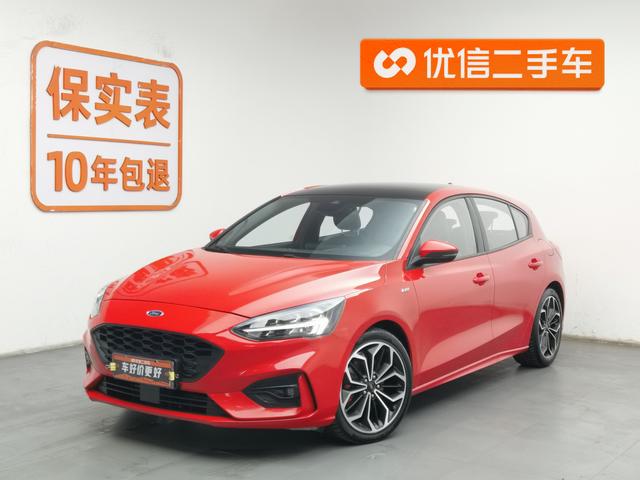 Ford Focus - фото 0